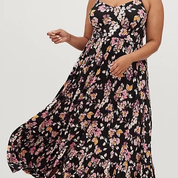 NWOT Tiered Maxi Dress - Picture 3 of 3